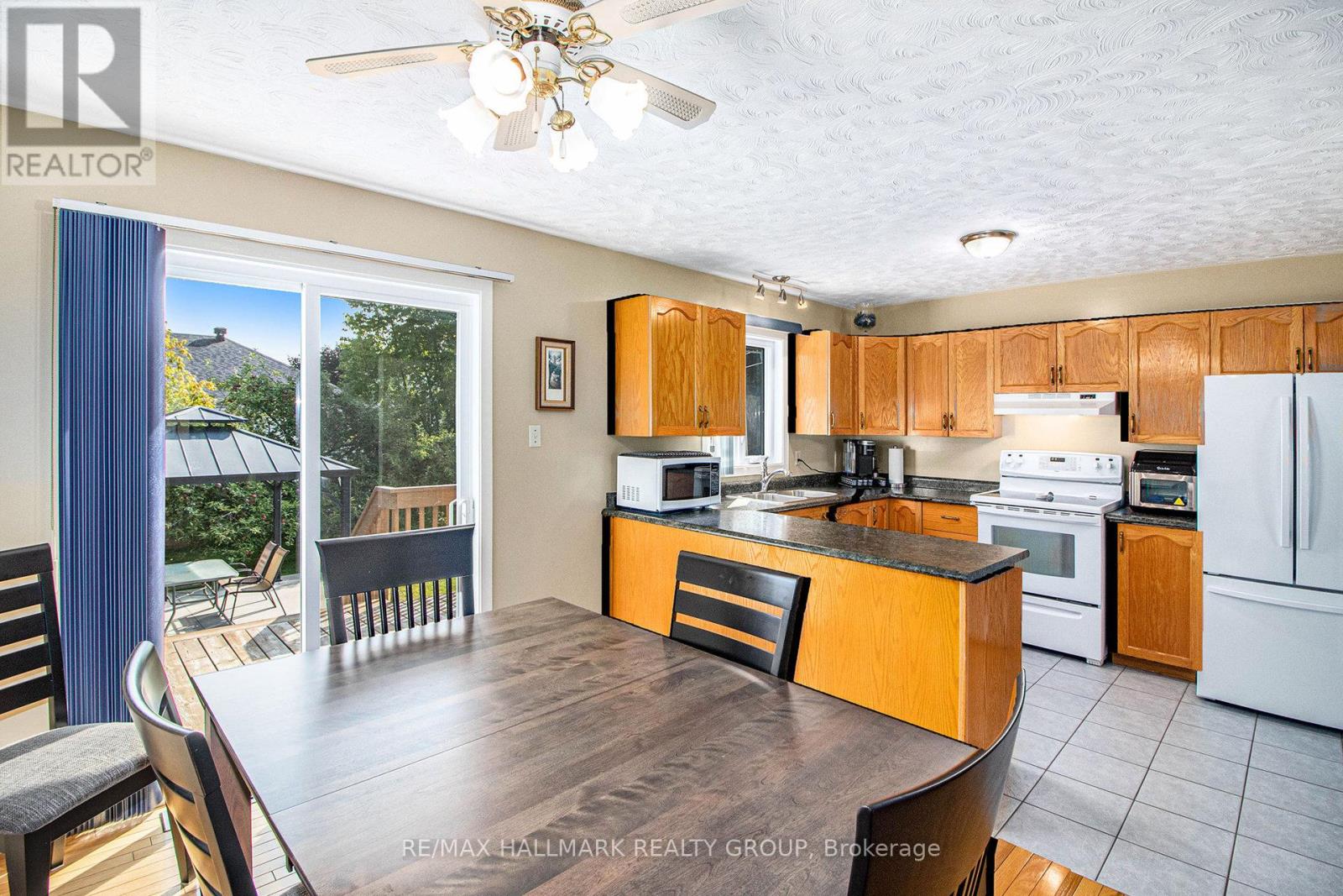 945 Belvedere Avenue, Clarence-Rockland, Ontario  K4K 1H3 - Photo 8 - X12396229