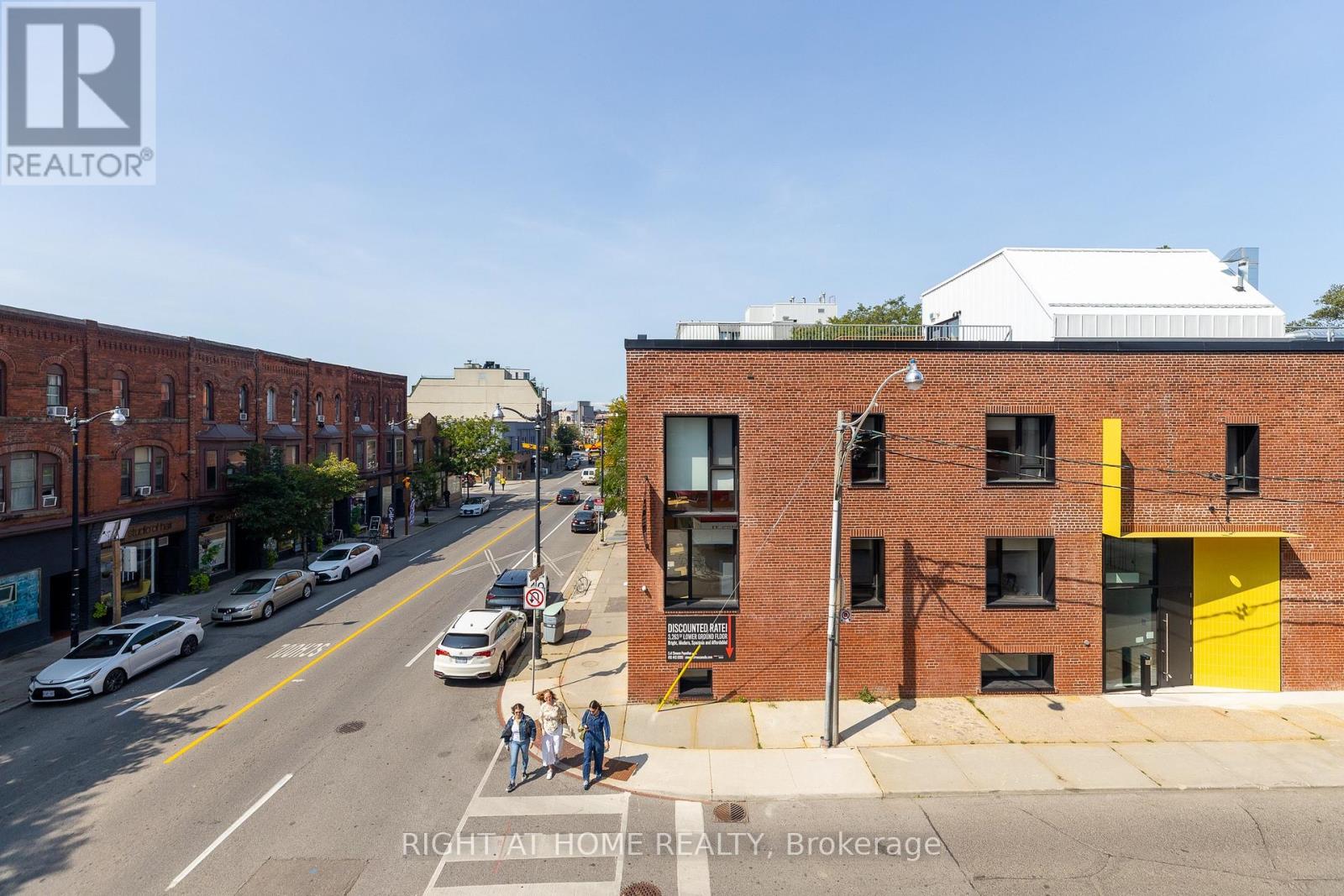208 - 2720 Dundas Street W, Toronto, Ontario  M6P 0C3 - Photo 11 - W12396198