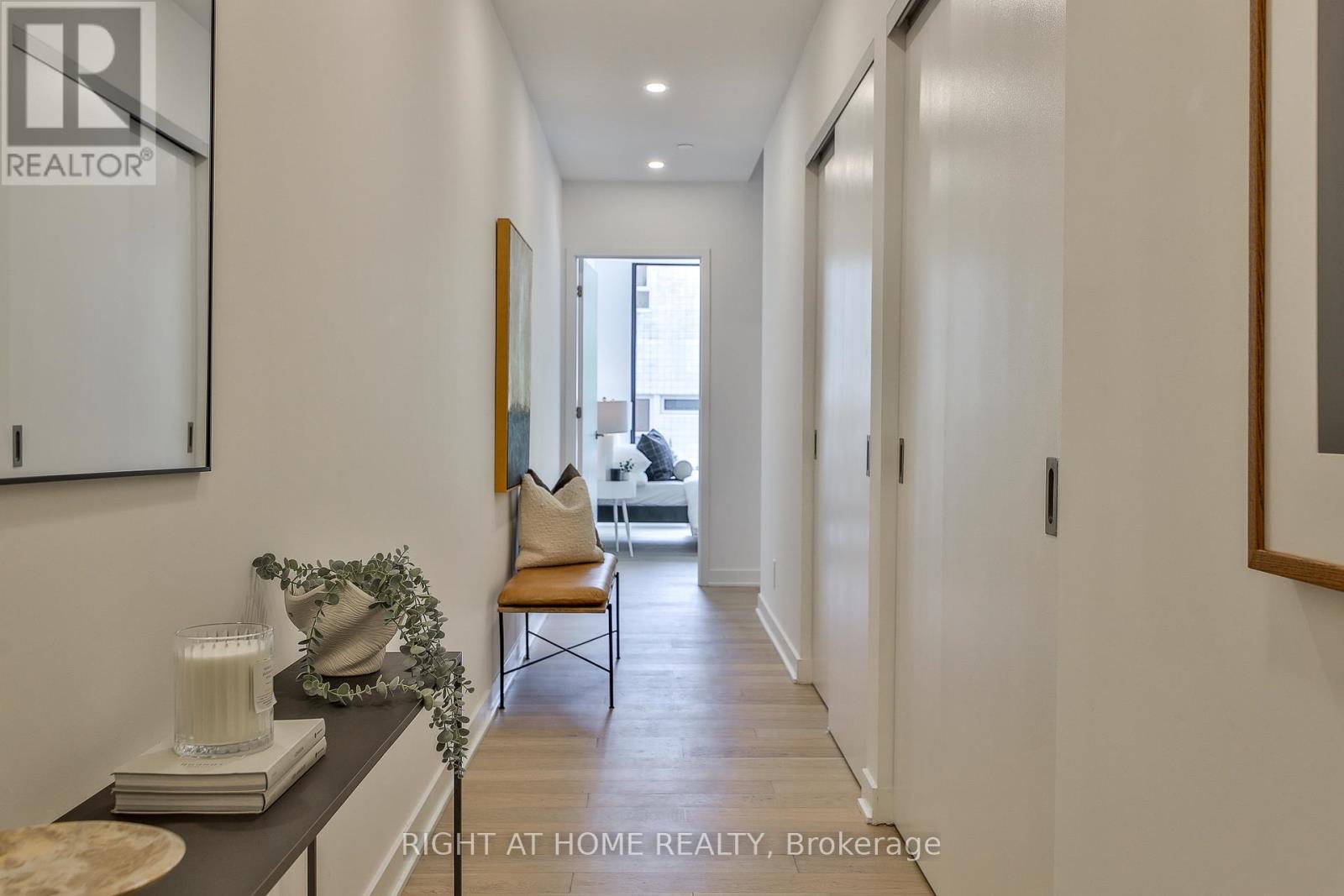 208 - 2720 Dundas Street W, Toronto, Ontario  M6P 0C3 - Photo 12 - W12396198