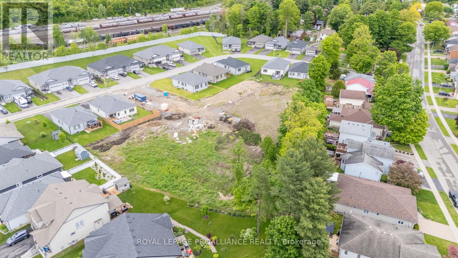 3 Manahan Court, Brockville, Ontario  K6V 7J2 - Photo 6 - X12396239