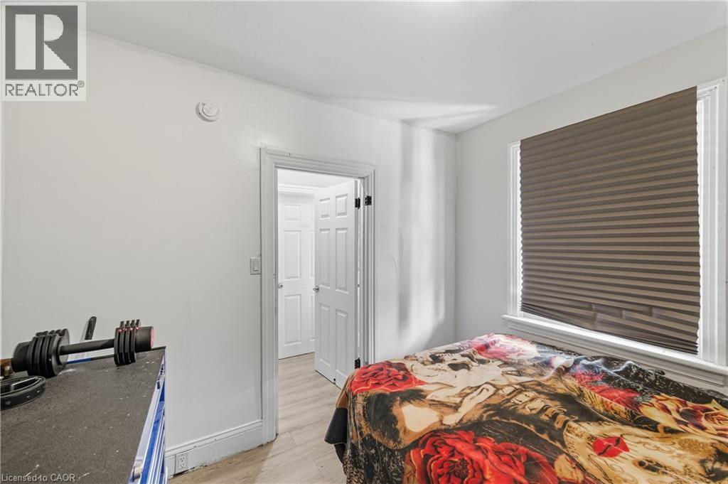 110 Emerson Street, Hamilton, Ontario  L8S 2X6 - Photo 9 - 40768123