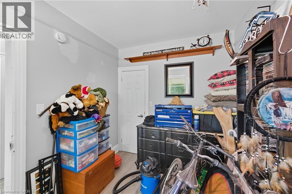 110 Emerson Street, Hamilton, Ontario  L8S 2X6 - Photo 6 - 40768123