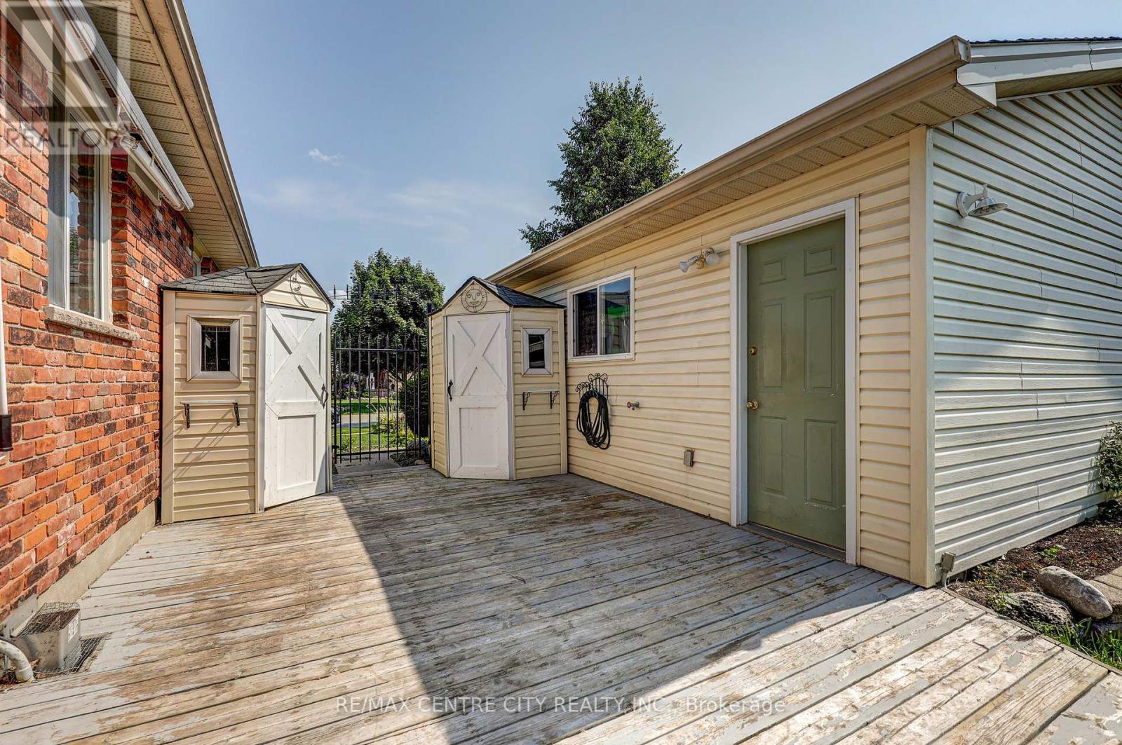 26 Sifton Drive, St. Thomas, Ontario  N5R 6C7 - Photo 36 - X12395603