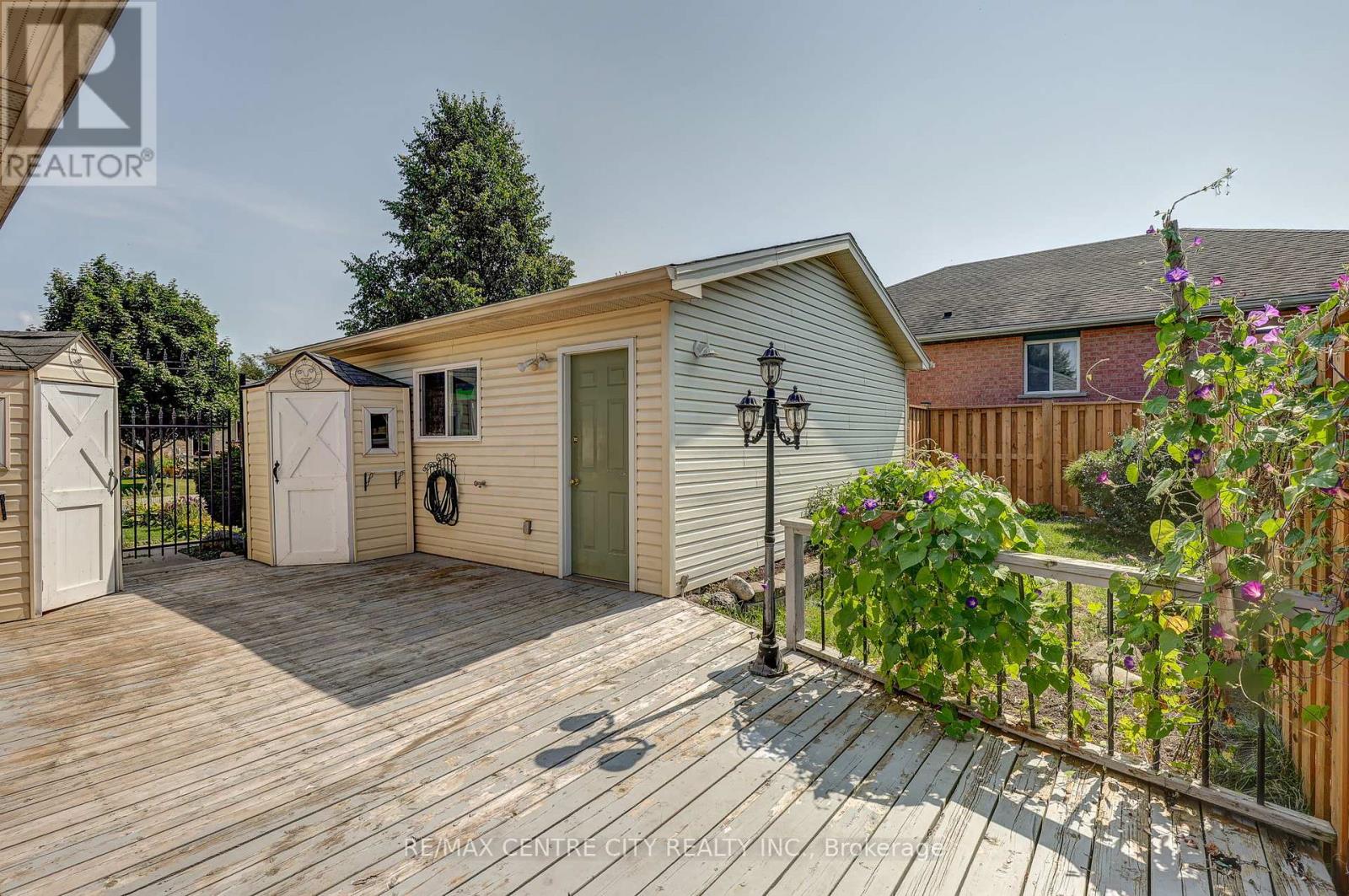 26 Sifton Drive, St. Thomas, Ontario  N5R 6C7 - Photo 40 - X12395603