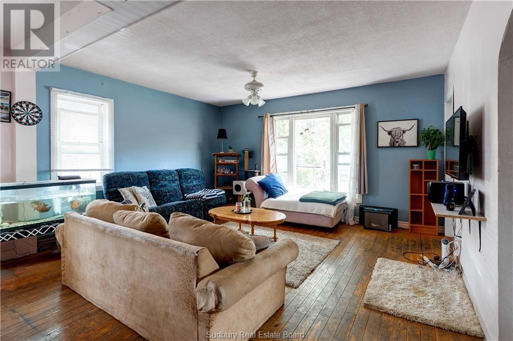 47 Second Avenue N, Sudbury, Ontario  P3B 3L7 - Photo 2 - 2124644