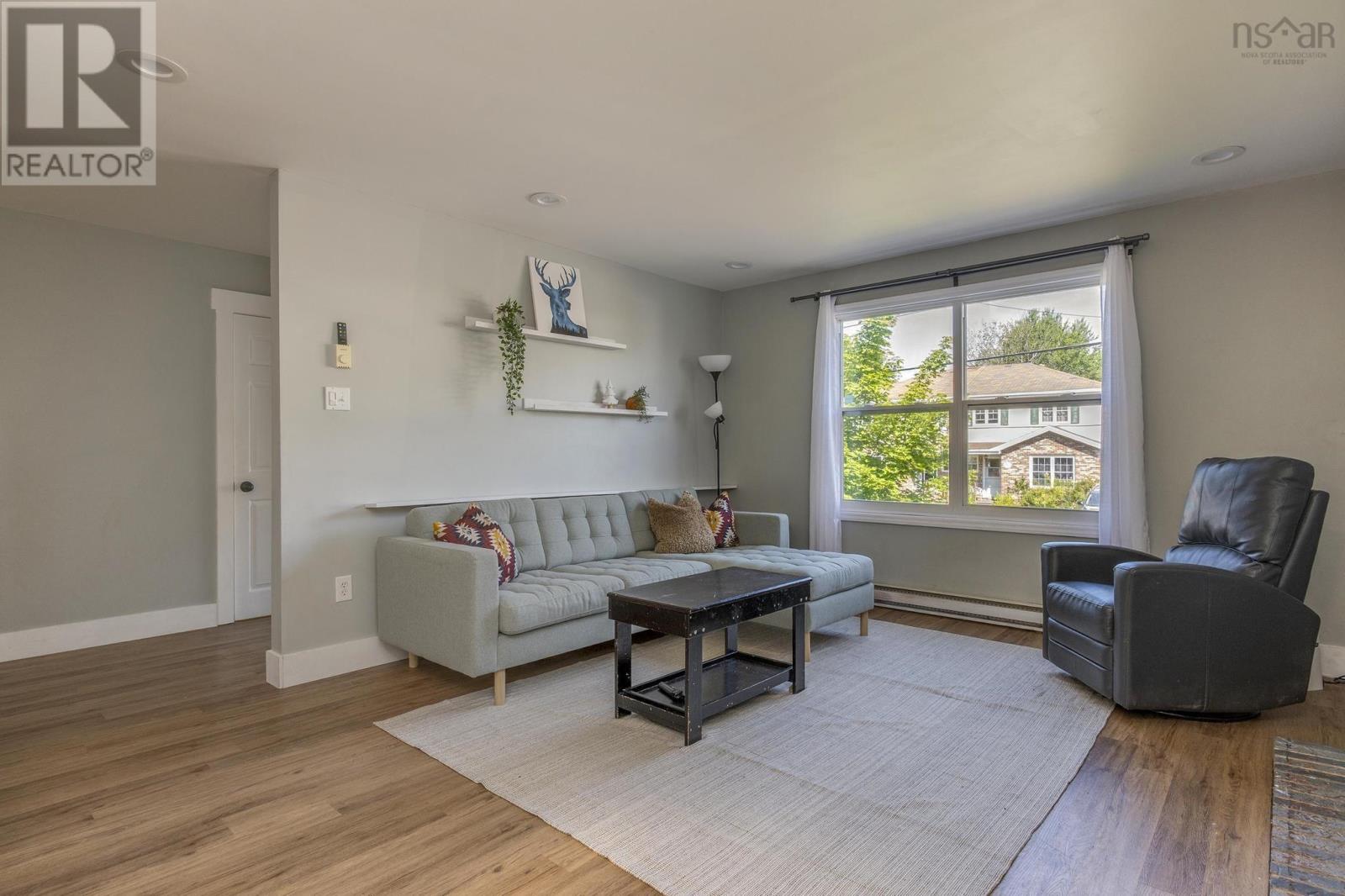 Property at 39 Sugar Maple Drive image 4
