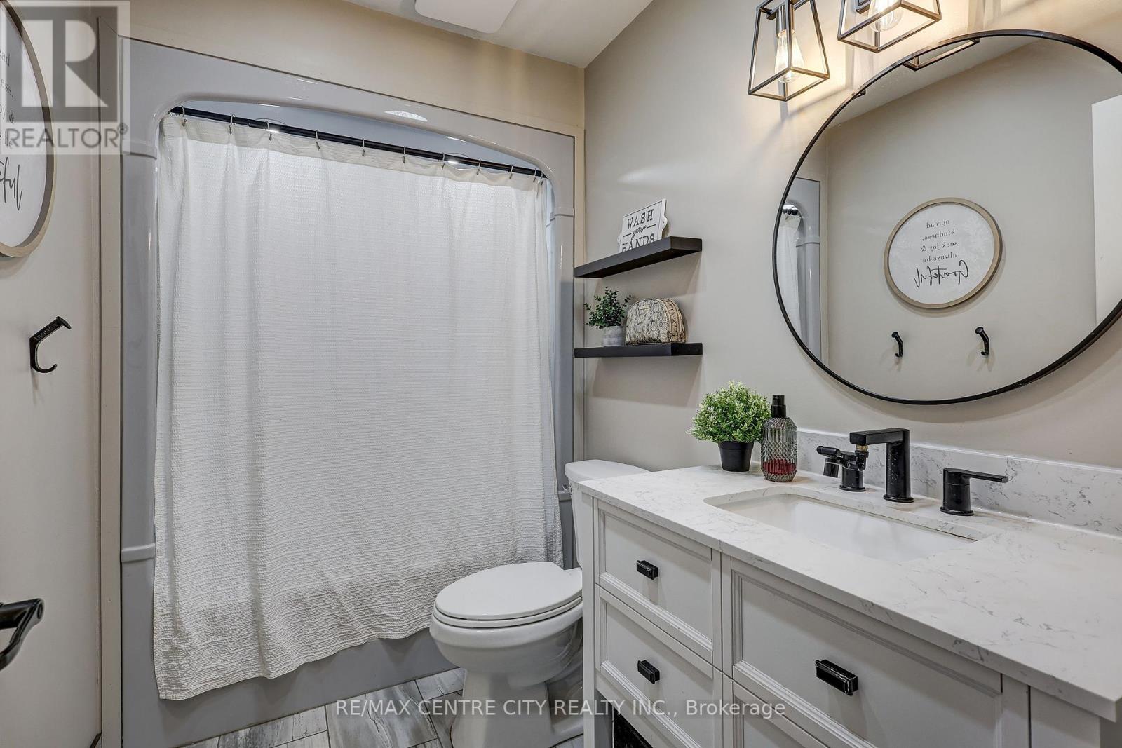 25 Hawthorne Crescent, Aylmer, Ontario  N5H 3C2 - Photo 21 - X12396257