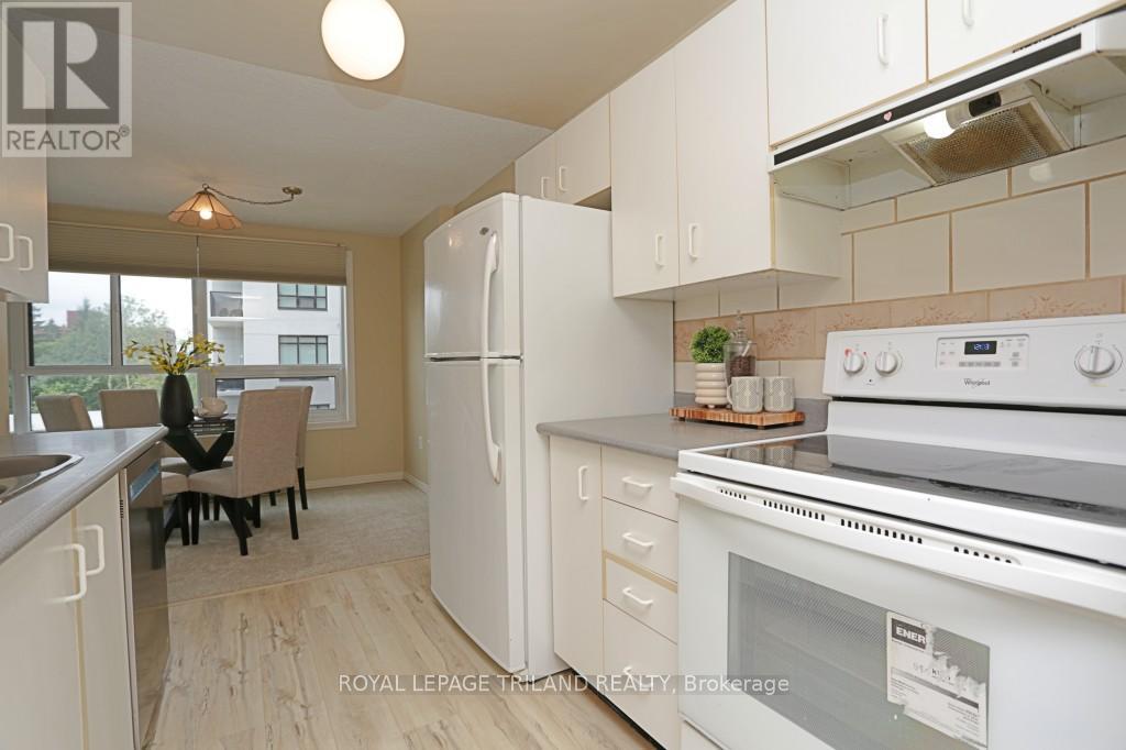 309 - 95 Baseline Road W, London South, Ontario  N6J 4X3 - Photo 7 - X12396277