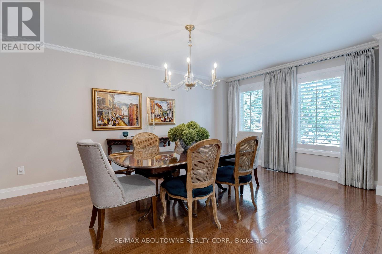 1397 Forestbrook Road, Oakville (Ga Glen Abbey), Ontario  L6M 2H6 - Photo 7 - W12396213