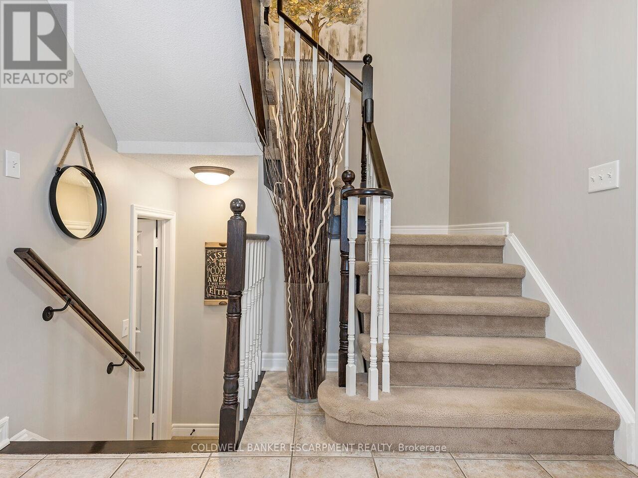 109 Mowat Crescent, Halton Hills, Ontario  L7G 6C7 - Photo 28 - W12396226