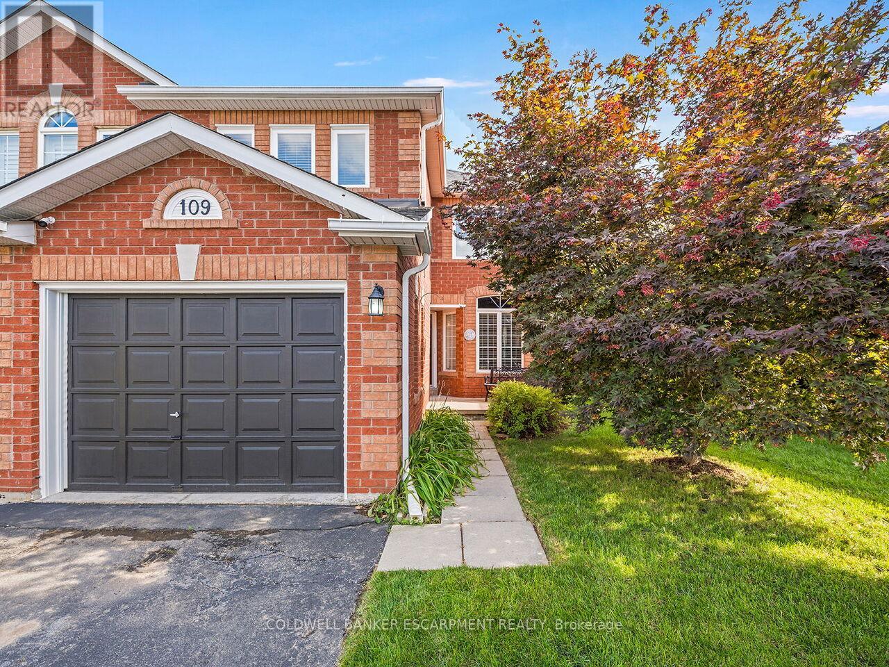 Property at 109 MOWAT CRESCENT image 3