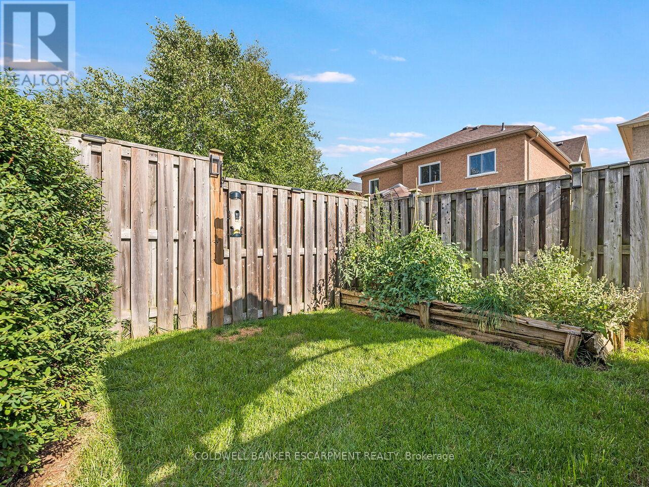 109 Mowat Crescent, Halton Hills, Ontario  L7G 6C7 - Photo 36 - W12396226