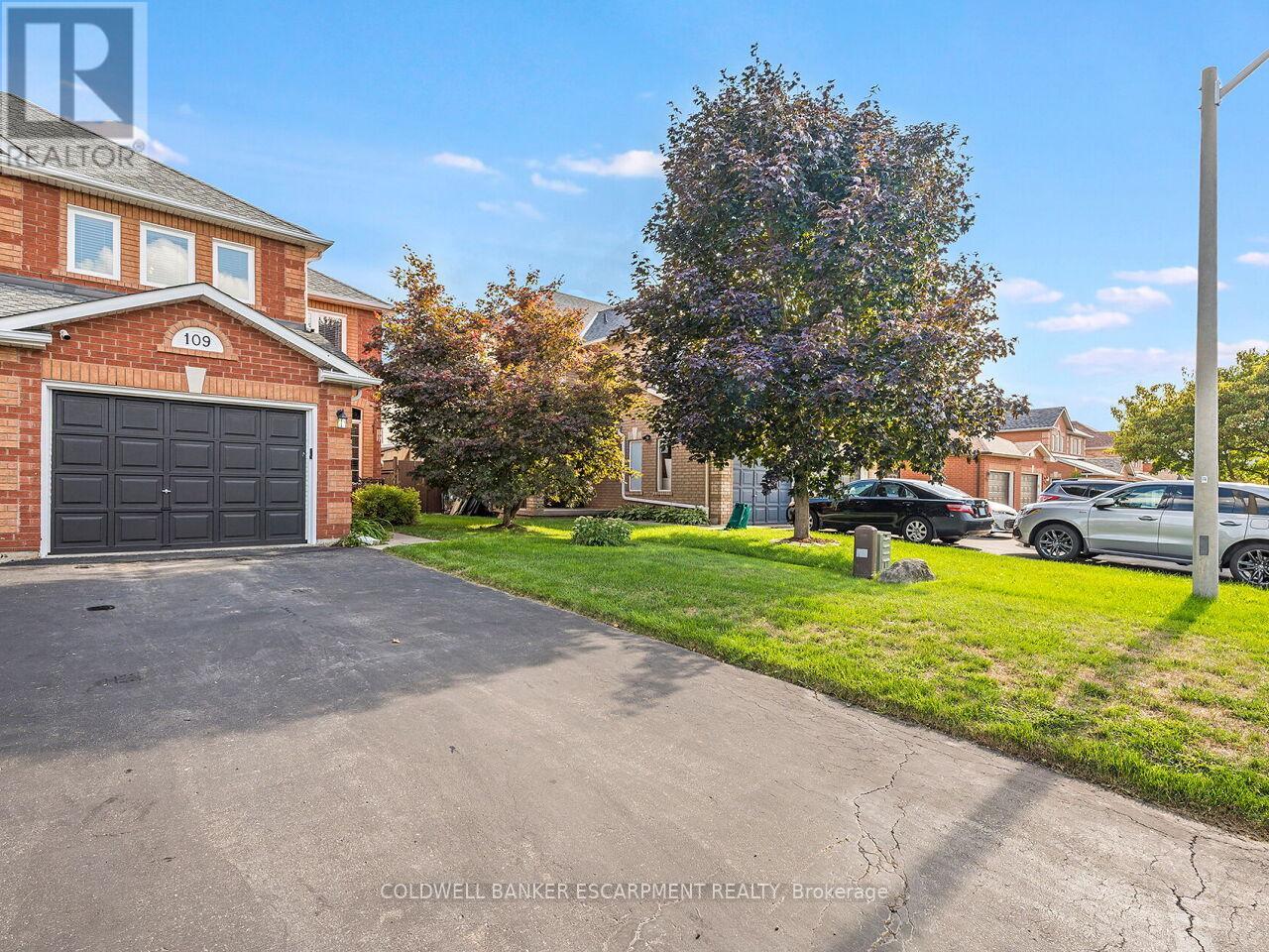 109 Mowat Crescent, Halton Hills, Ontario  L7G 6C7 - Photo 37 - W12396226