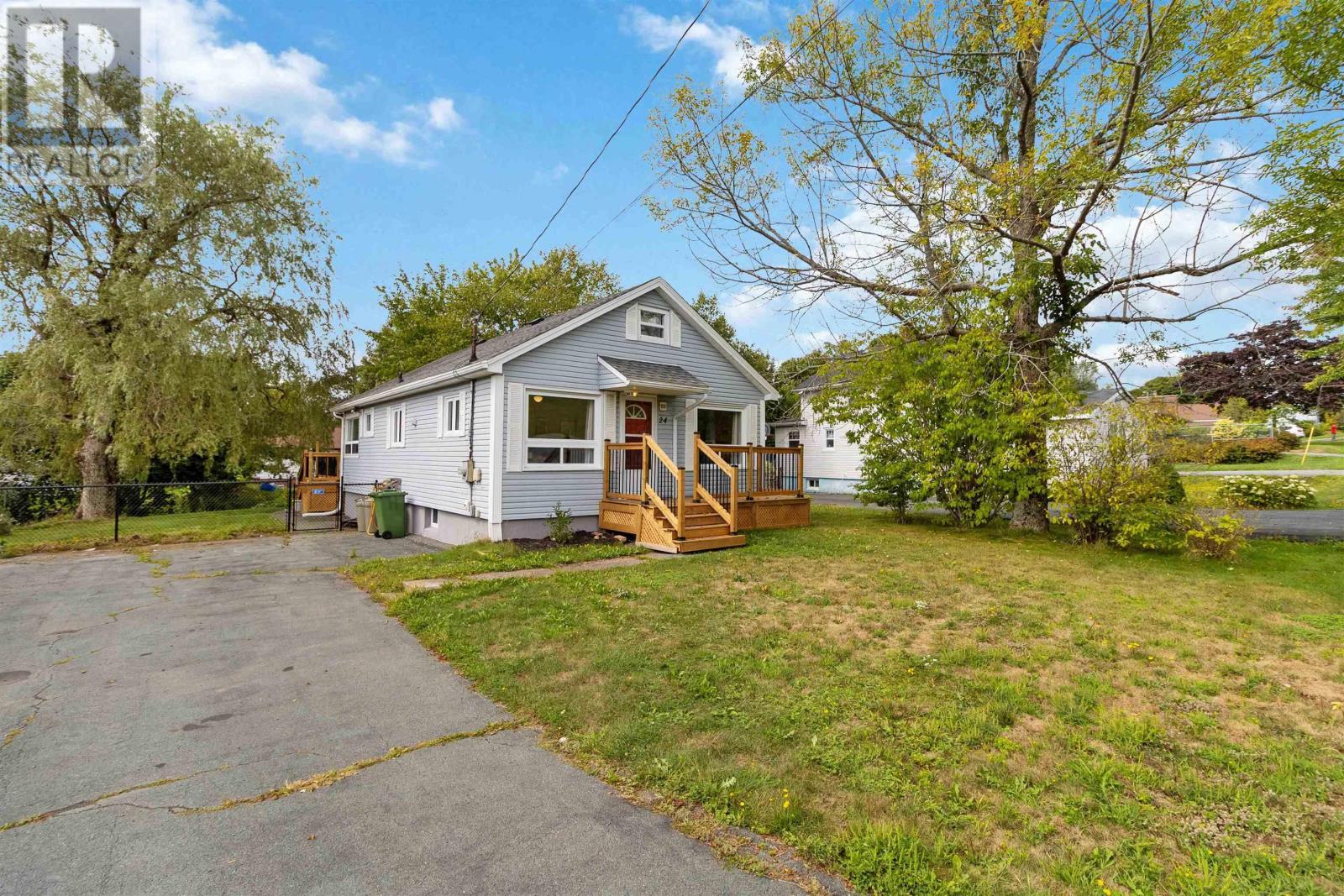 Property at 24 Woodlawn Road image 3