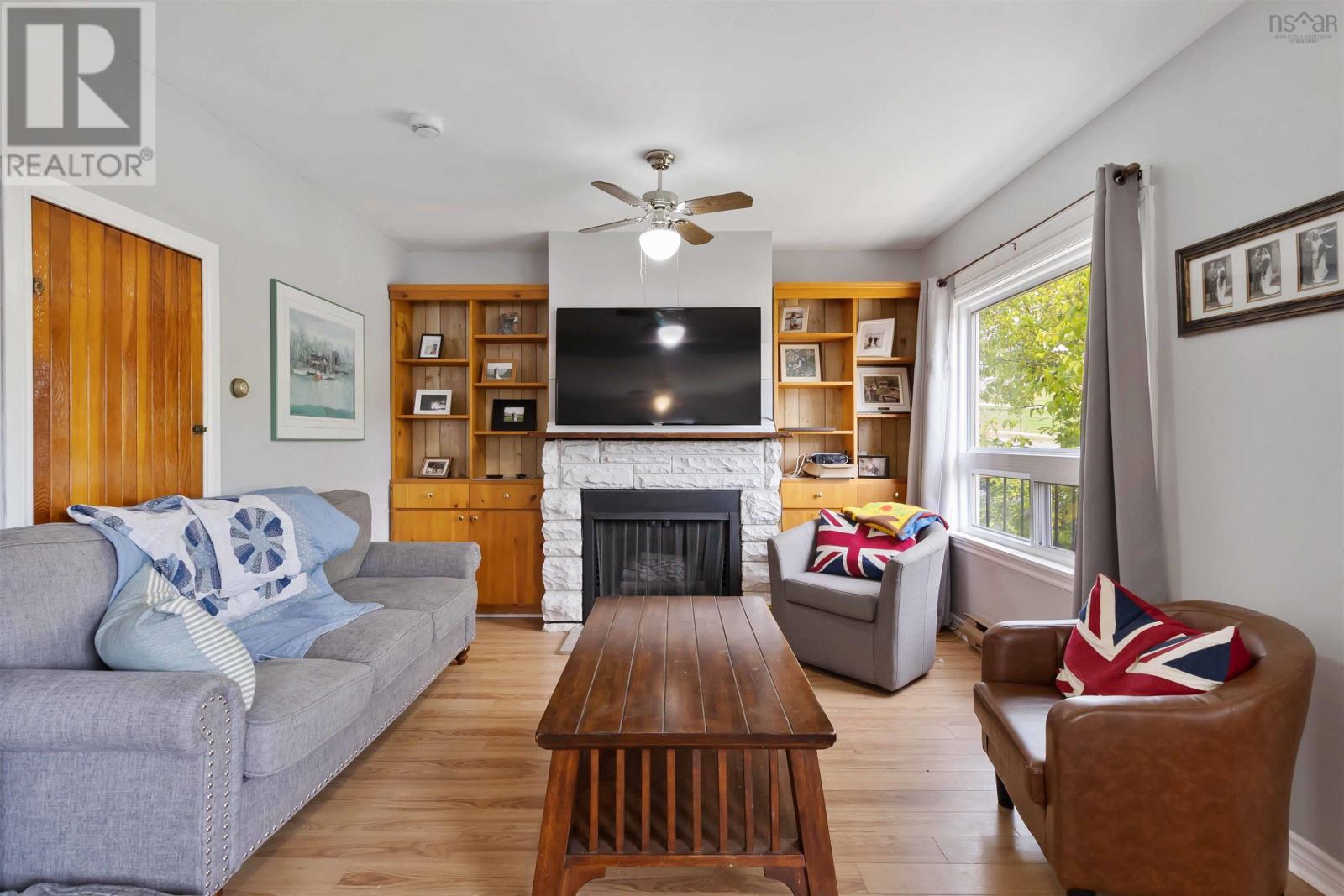 Property at 24 Woodlawn Road image 5