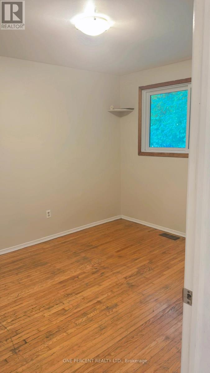 131 Paperbirch Crescent, London North, Ontario  N6G 1L8 - Photo 16 - X12396224