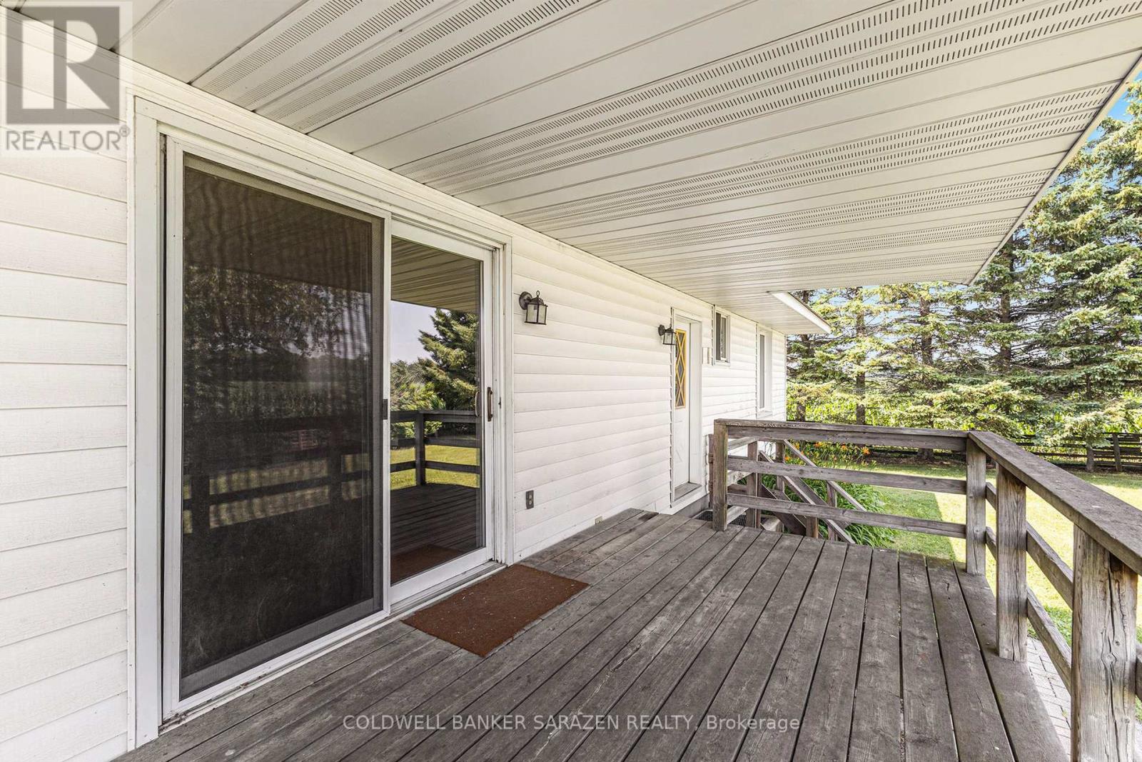 402 Scheel Drive, Mcnab/braeside, Ontario  K7S 3G8 - Photo 7 - X12395922