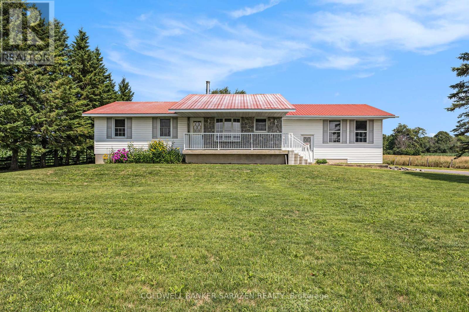 402 Scheel Drive, Mcnab/braeside, Ontario  K7S 3G8 - Photo 6 - X12395922