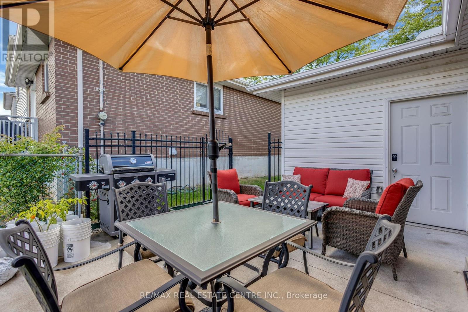 741 Mullin Way, Burlington, Ontario  L7L 4J8 - Photo 39 - W12396134