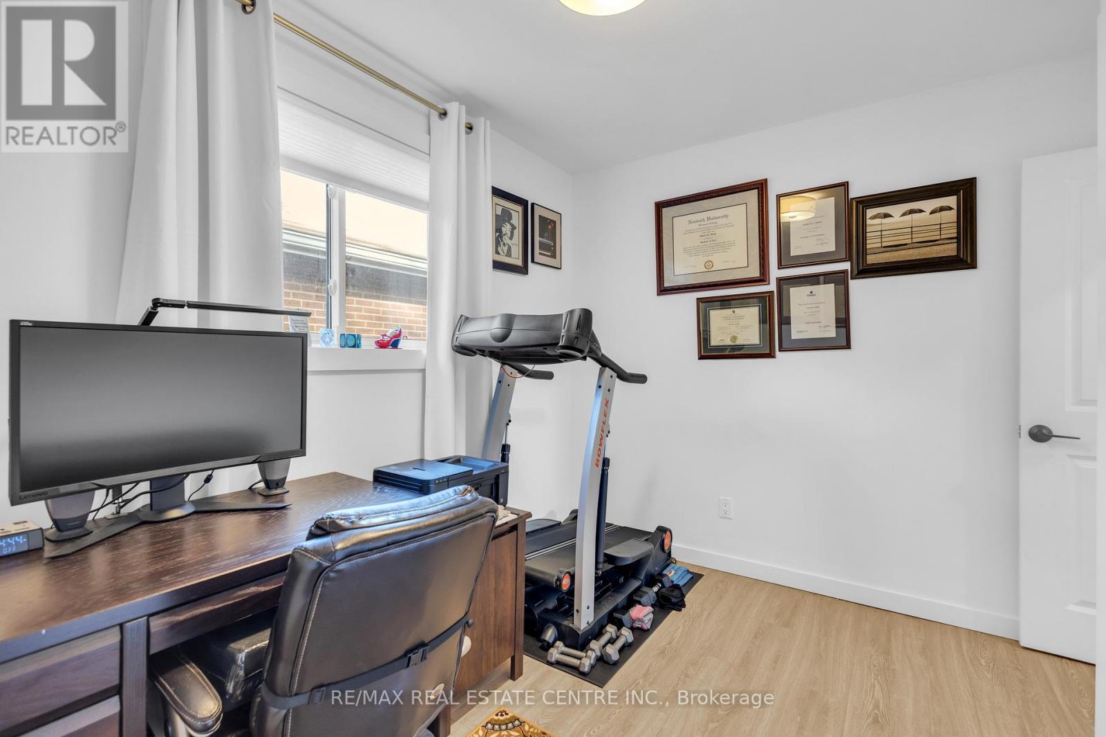 741 Mullin Way, Burlington, Ontario  L7L 4J8 - Photo 25 - W12396134