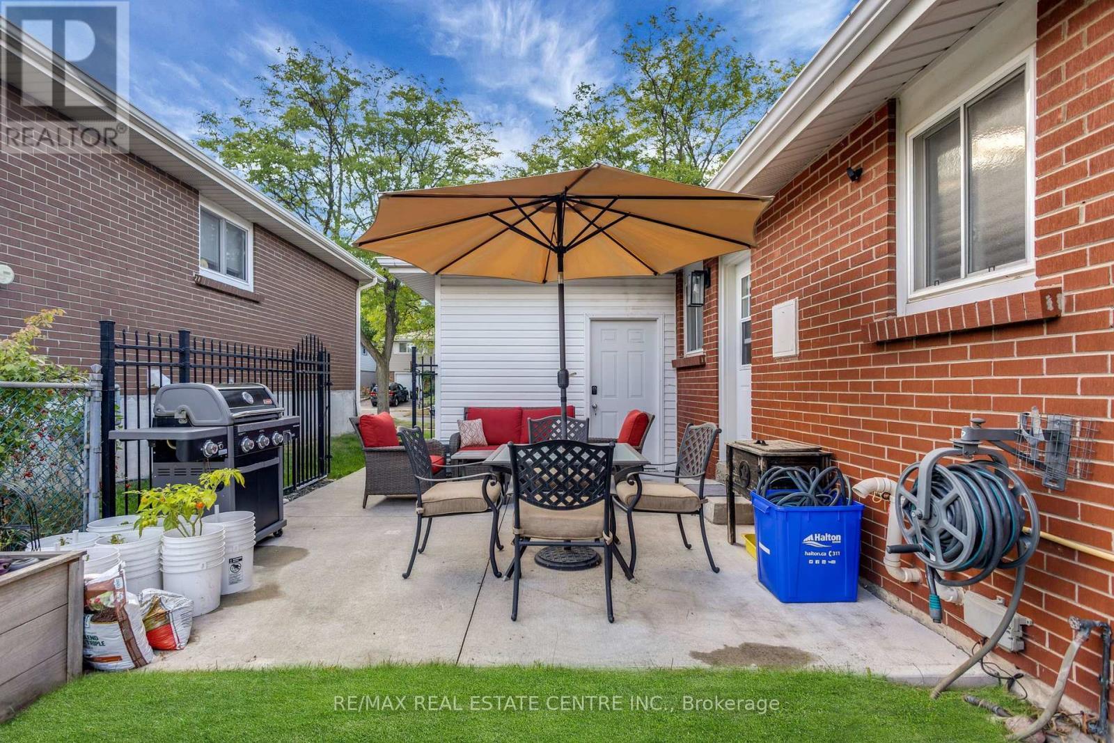 741 Mullin Way, Burlington, Ontario  L7L 4J8 - Photo 38 - W12396134
