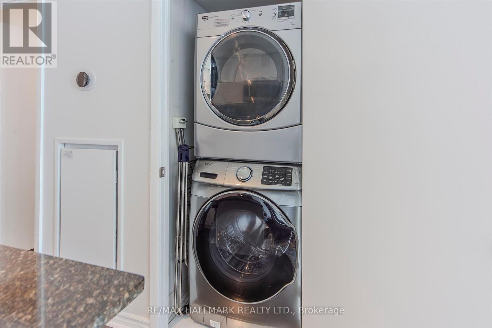 1001 - 15 Bruyeres Mews, Toronto (Niagara), Ontario  M5V 0A7 - Photo 20 - C12396256