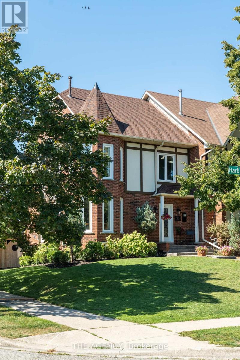 26 Harbour Drive, Hamilton, Ontario  L8E 4Z5 - Photo 2 - X12388858