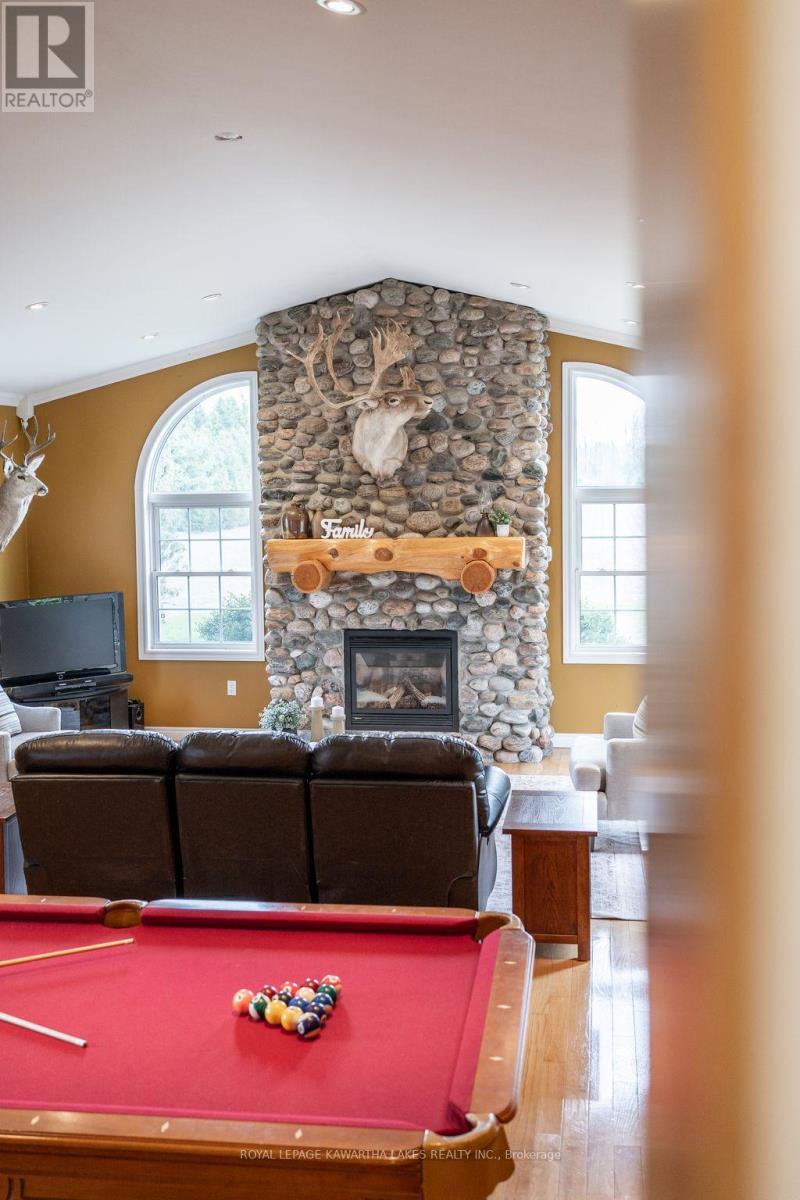 890 Woodville Road, Kawartha Lakes, Ontario  K0M 2T0 - Photo 16 - X12396313