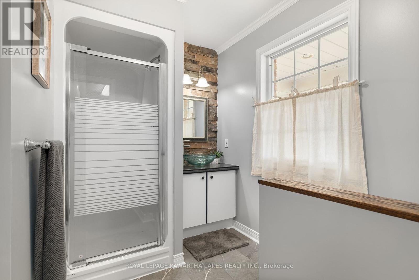 890 Woodville Road, Kawartha Lakes, Ontario  K0M 2T0 - Photo 24 - X12396313