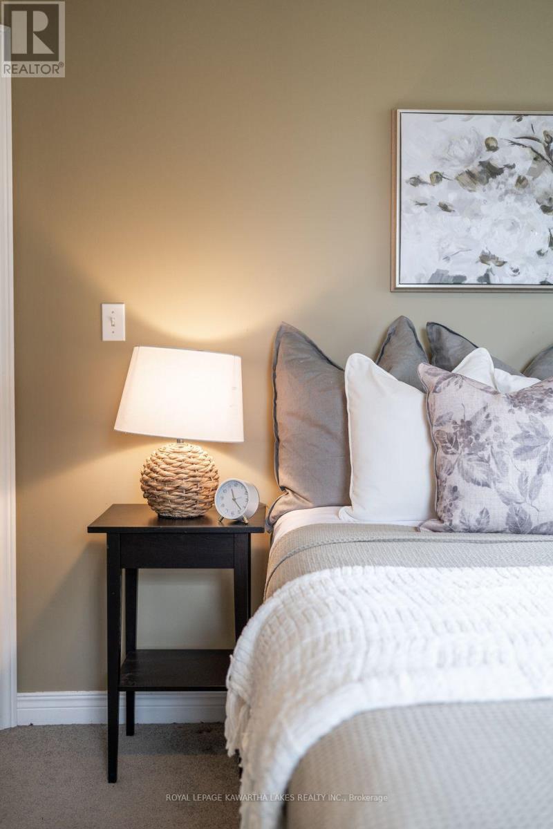 890 Woodville Road, Kawartha Lakes, Ontario  K0M 2T0 - Photo 33 - X12396313