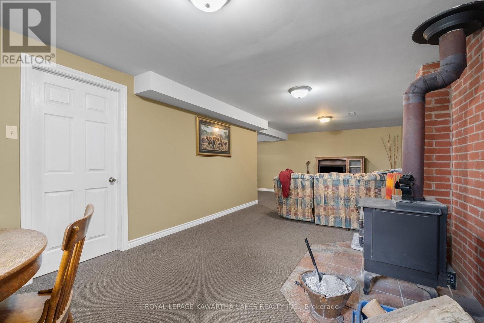 890 Woodville Road, Kawartha Lakes, Ontario  K0M 2T0 - Photo 37 - X12396313