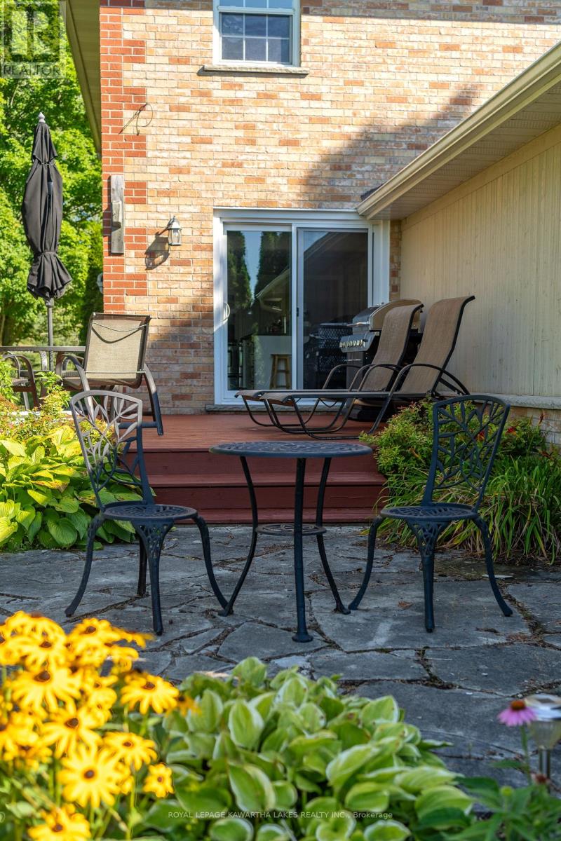 890 Woodville Road, Kawartha Lakes, Ontario  K0M 2T0 - Photo 5 - X12396313