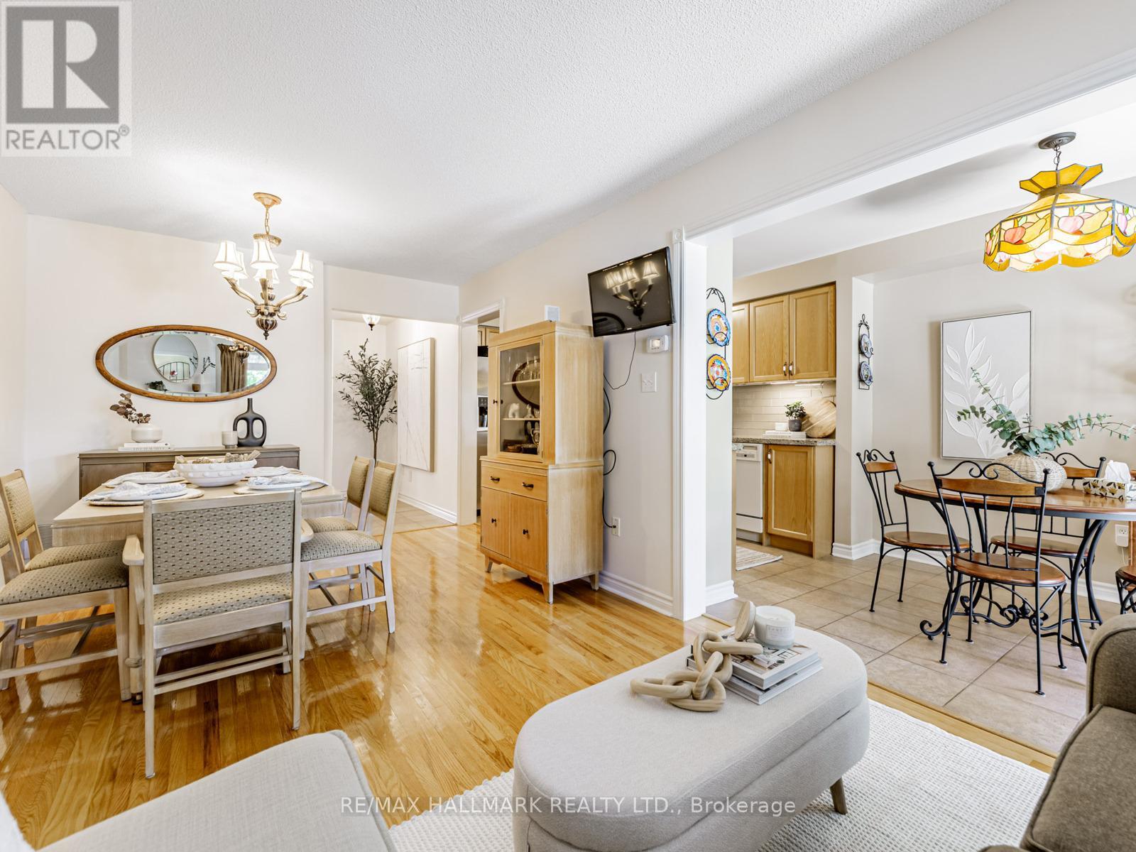 52 Mistleflower Court, Richmond Hill, Ontario  L4E 3T9 - Photo 11 - N12396264