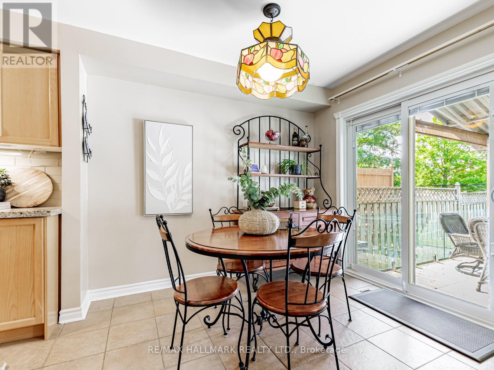 52 Mistleflower Court, Richmond Hill, Ontario  L4E 3T9 - Photo 13 - N12396264