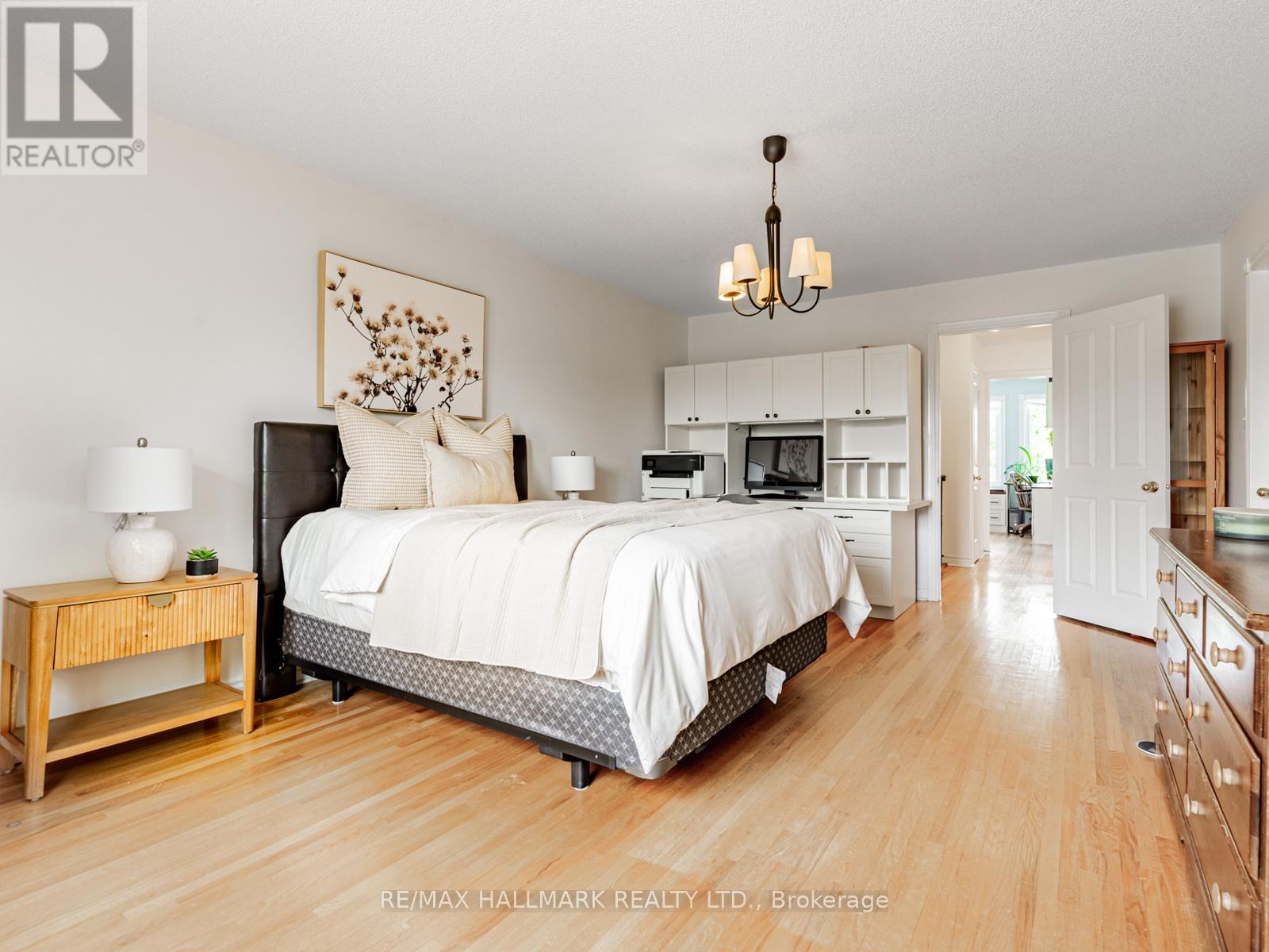 52 Mistleflower Court, Richmond Hill, Ontario  L4E 3T9 - Photo 20 - N12396264