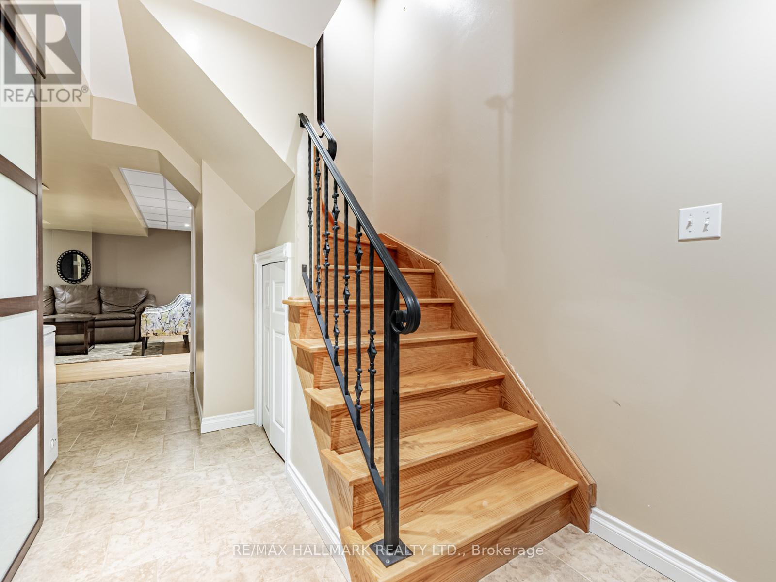 52 Mistleflower Court, Richmond Hill, Ontario  L4E 3T9 - Photo 27 - N12396264