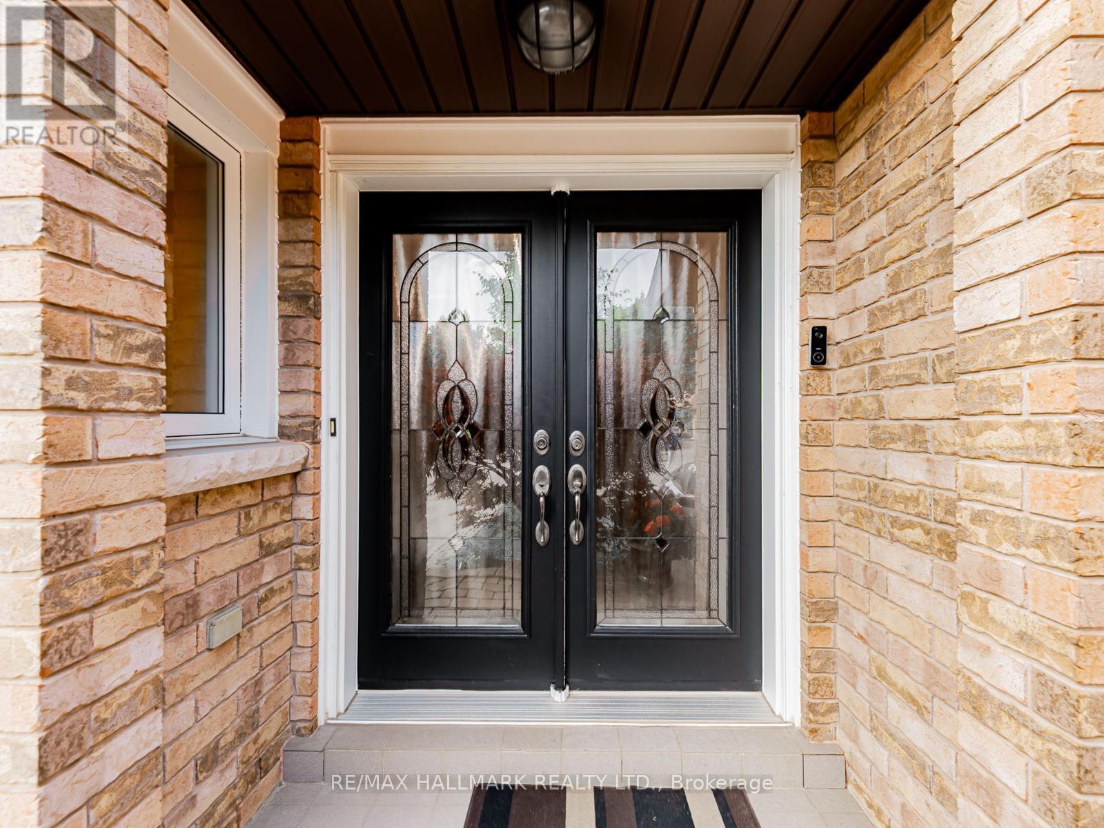 Property at 52 MISTLEFLOWER COURT image 3