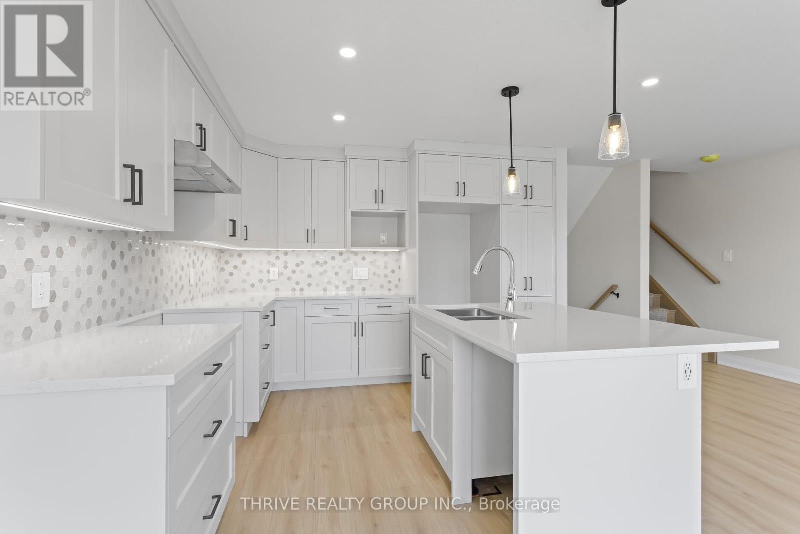 40 - 2261 Linkway Boulevard, London South, Ontario  N6K 0L4 - Photo 15 - X12396330