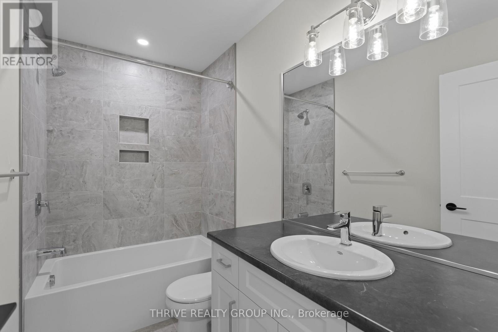 40 - 2261 Linkway Boulevard, London South, Ontario  N6K 0L4 - Photo 29 - X12396330