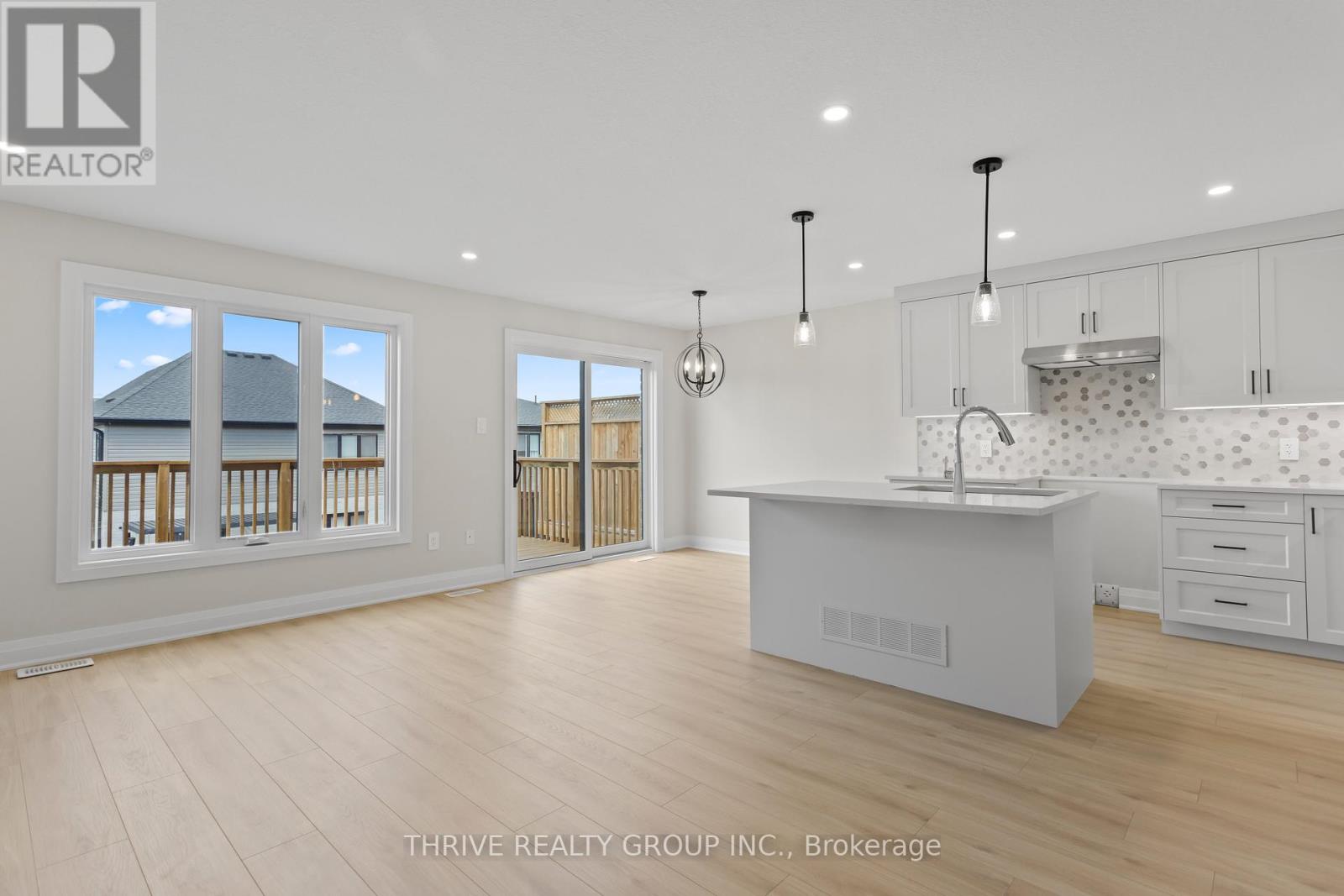 40 - 2261 Linkway Boulevard, London South, Ontario  N6K 0L4 - Photo 6 - X12396330