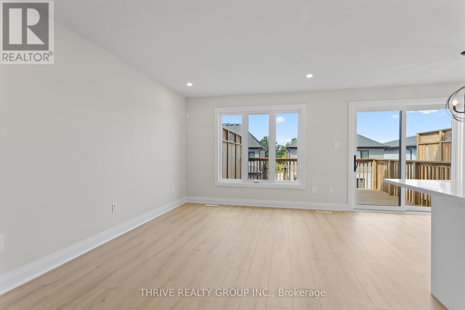 40 - 2261 Linkway Boulevard, London South, Ontario  N6K 0L4 - Photo 9 - X12396330