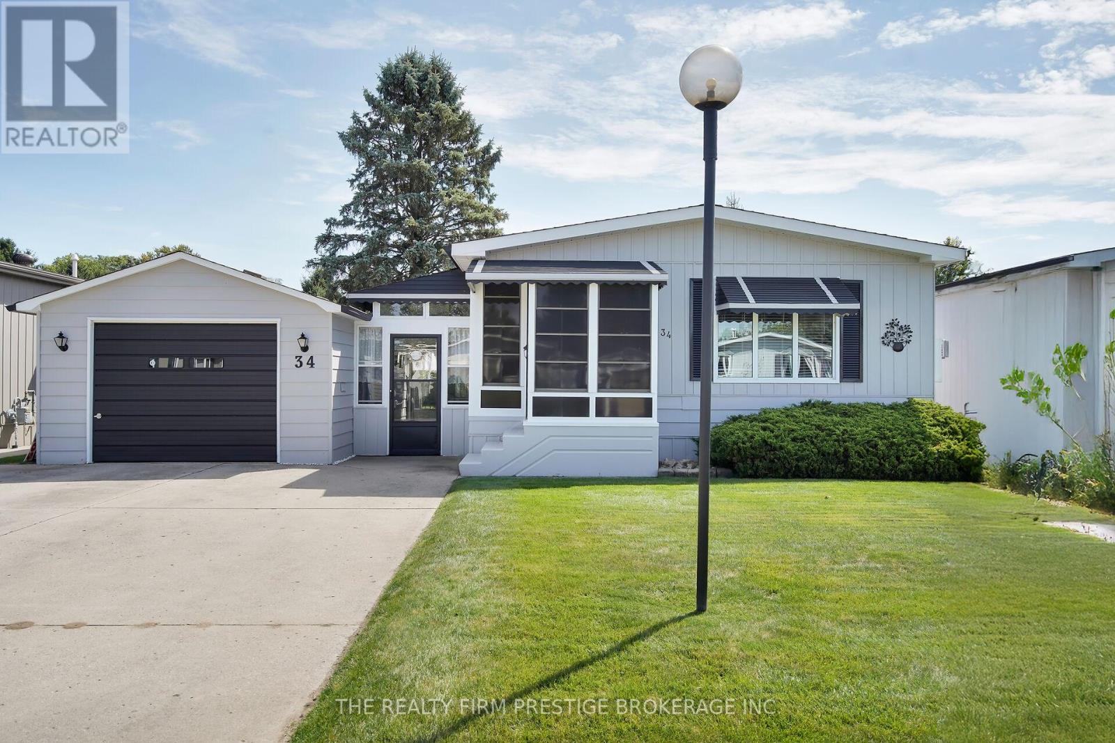 34 MILLER ST STREET, Strathroy-Caradoc, Ontario