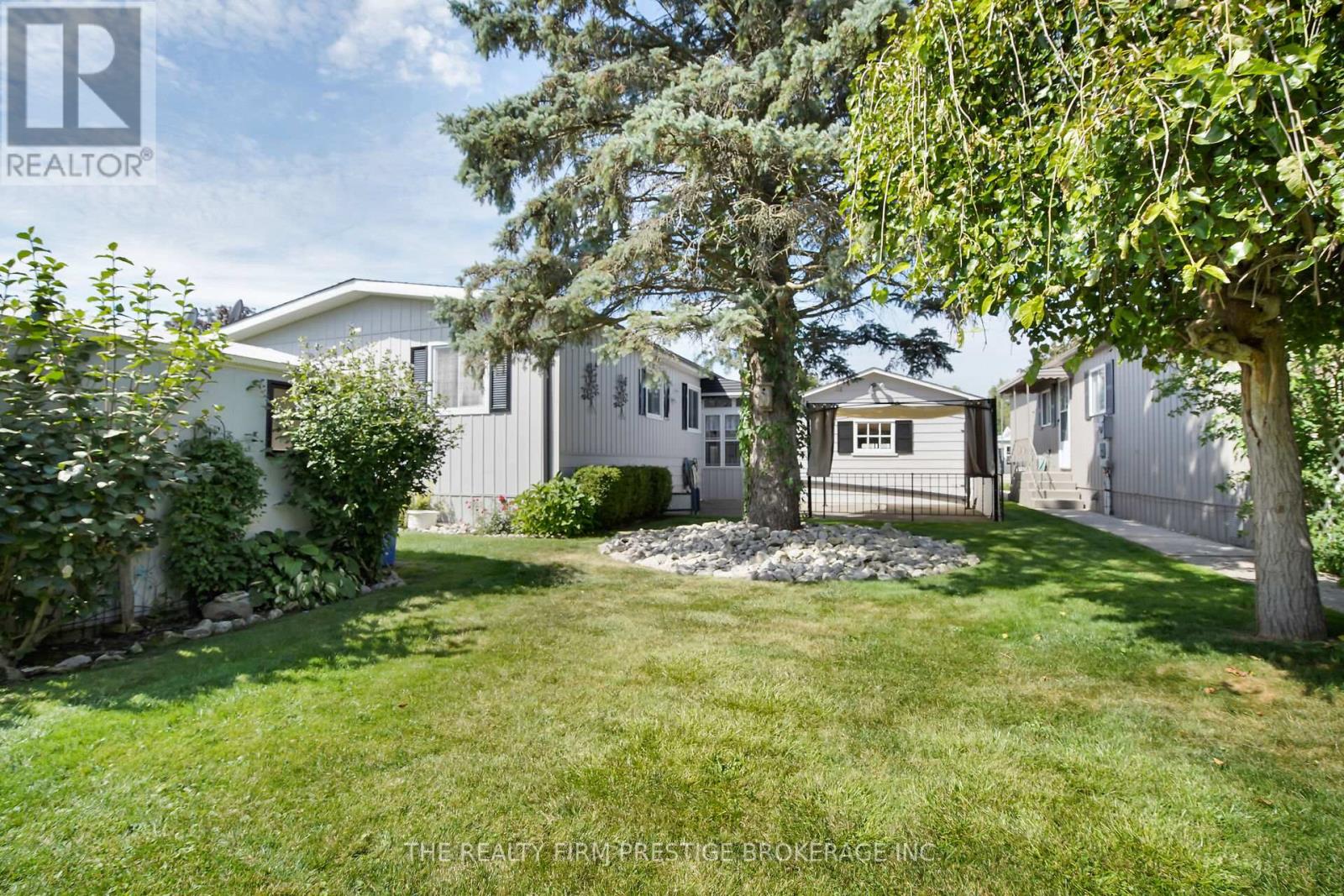 34 Miller St Street, Strathroy-Caradoc, Ontario  N7G 3K8 - Photo 23 - X12396331