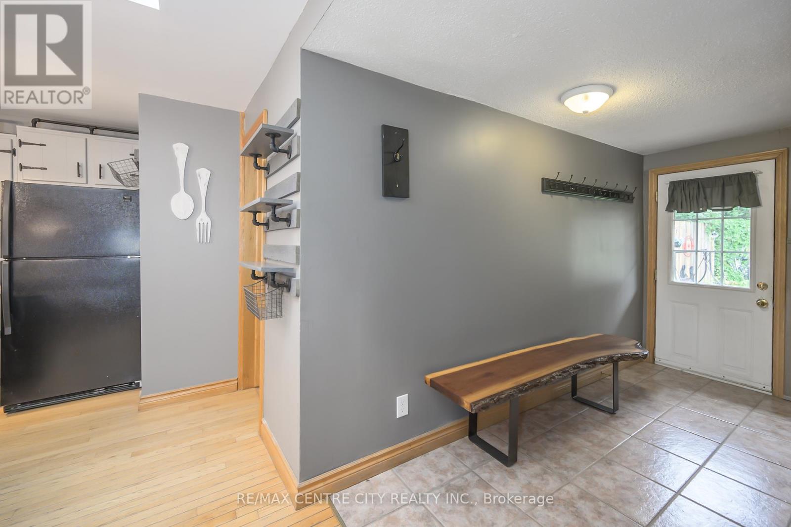 99 Wilson Avenue, London North, Ontario  N6H 1X8 - Photo 25 - X12396339