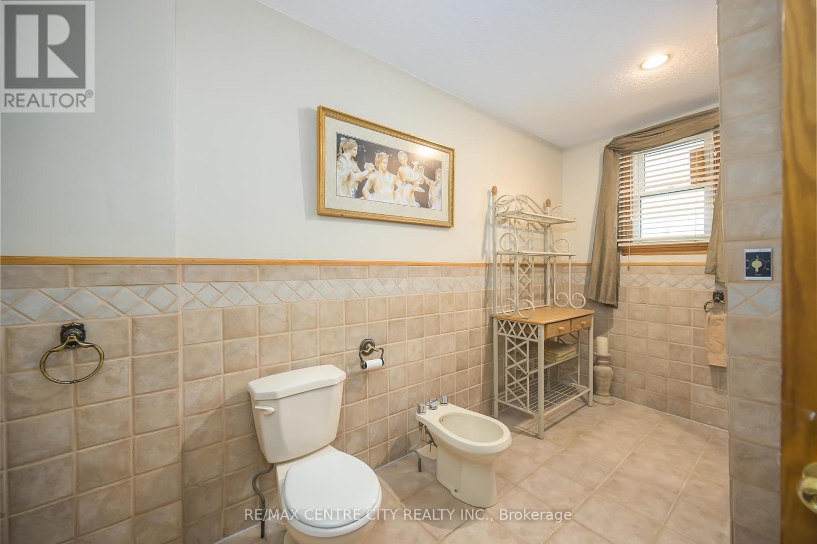 99 Wilson Avenue, London North, Ontario  N6H 1X8 - Photo 33 - X12396339