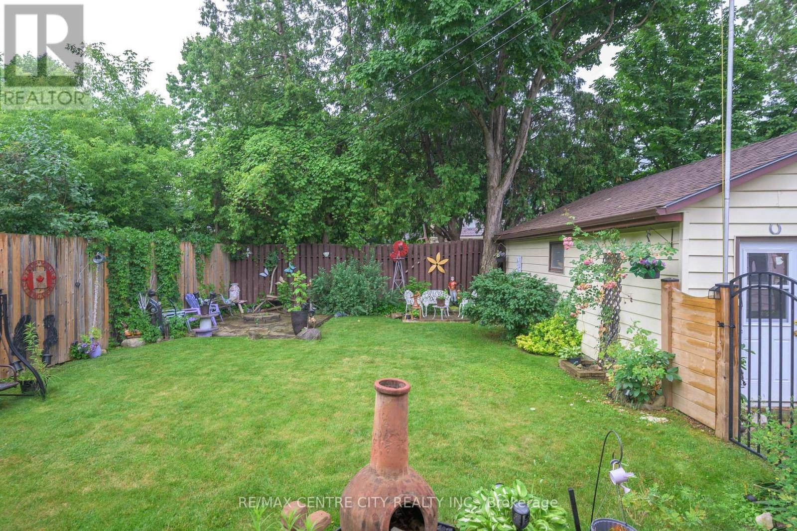 99 Wilson Avenue, London North, Ontario  N6H 1X8 - Photo 6 - X12396339