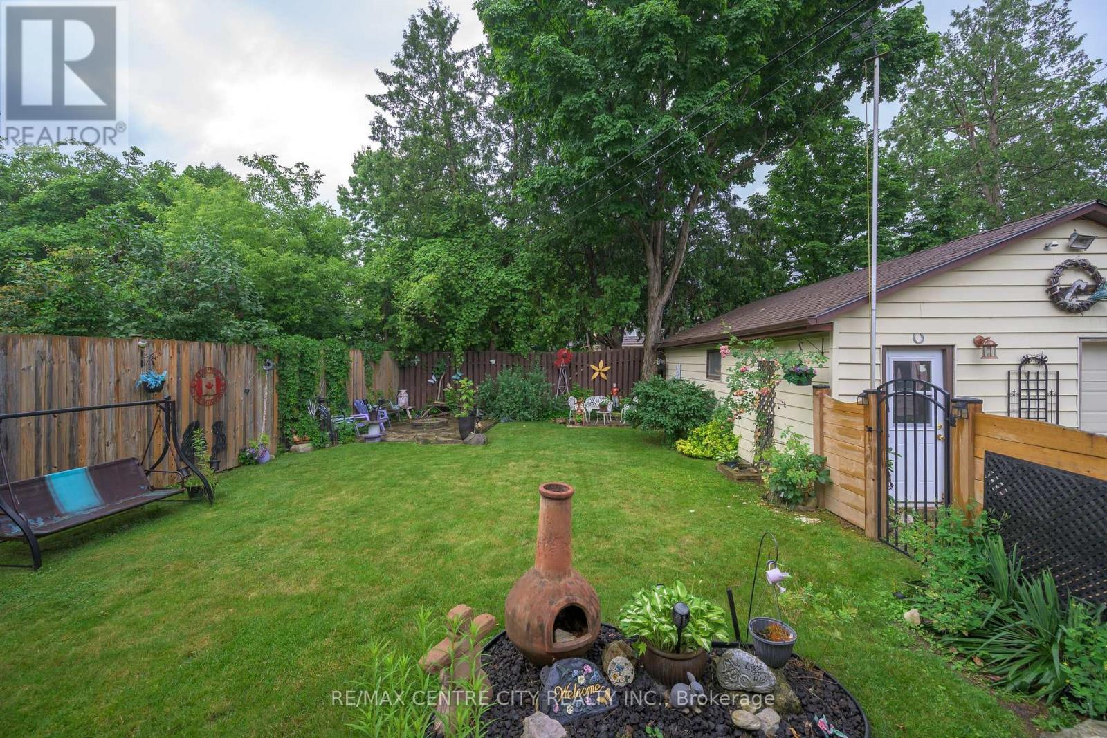 99 Wilson Avenue, London North, Ontario  N6H 1X8 - Photo 7 - X12396339