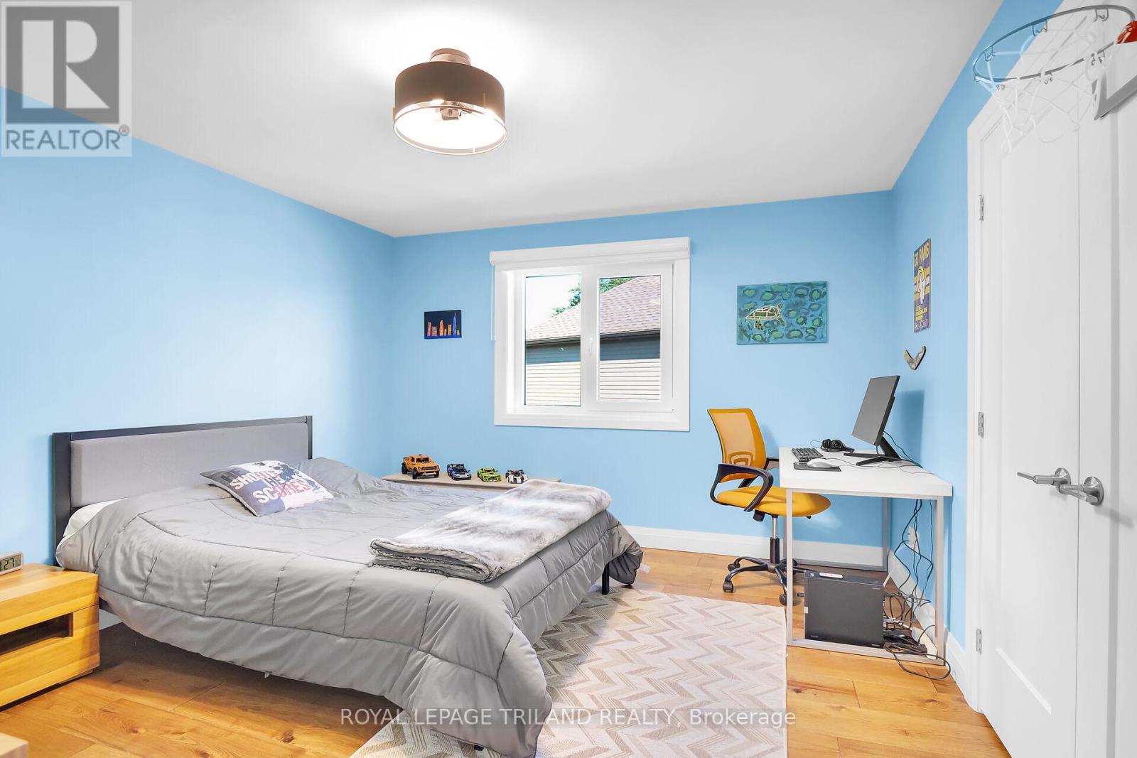 2438 Red Thorne Avenue, London South, Ontario  N6P 0E7 - Photo 21 - X12396359