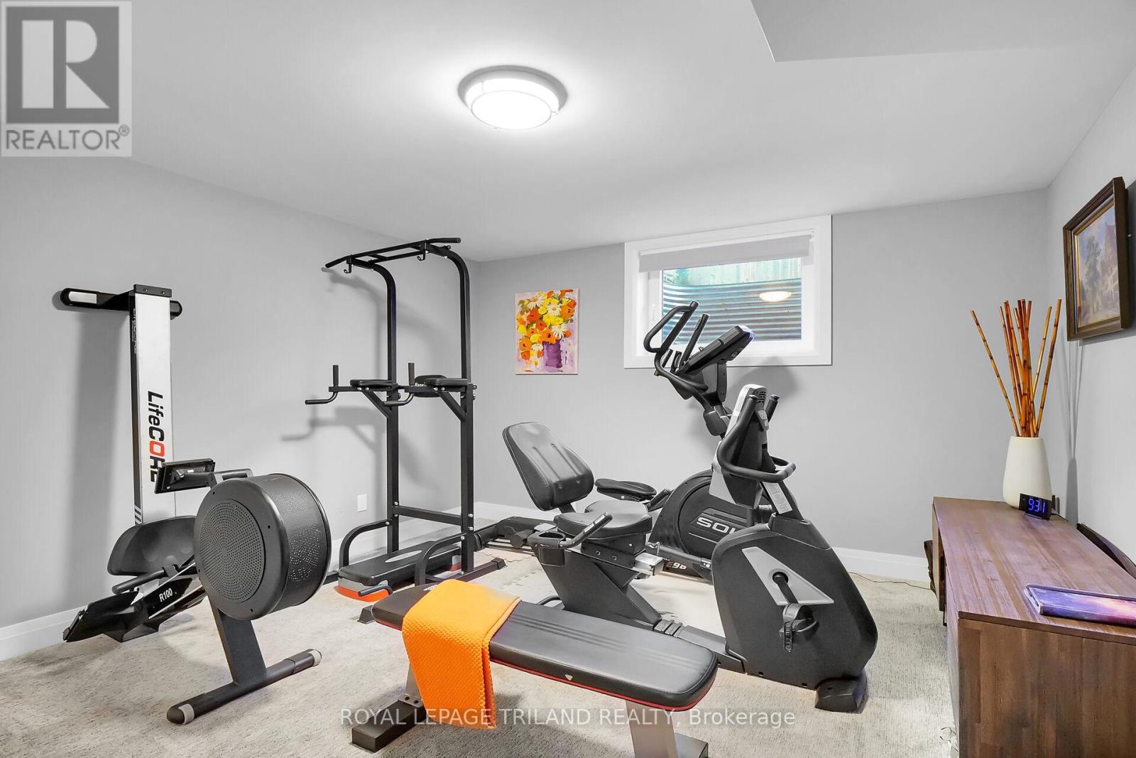 2438 Red Thorne Avenue, London South, Ontario  N6P 0E7 - Photo 29 - X12396359