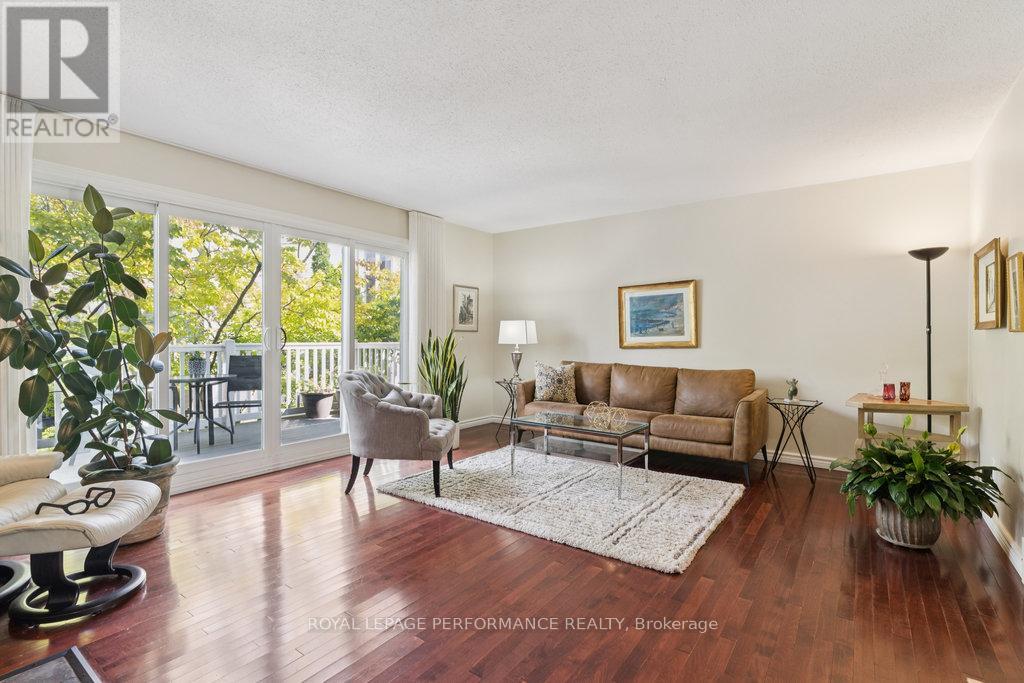 5 Forsyth Lane, Ottawa, Ontario  K2H 9H1 - Photo 12 - X12396295
